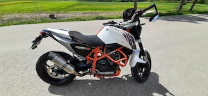 KTM Duke 690