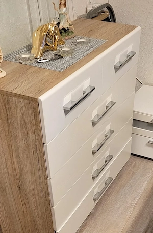 Sideboard mit Spiegel 