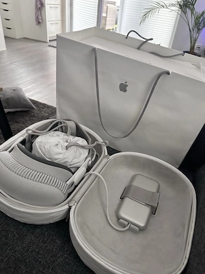 Apple Vision Pro  256 GB
