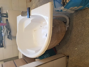 Badewanne zur Abholung zu verschenken