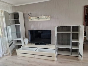 . Wohnwand Hochglanz Weiß mit LED   gepflegt & sofort verfügbar