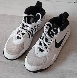 Turnschuhe Nike Größe 38