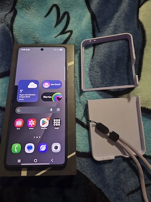 Samsung Galaxy ZFlip 7 