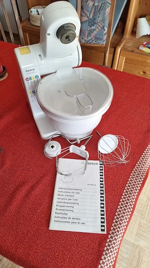 Küchenmaschine Bosch MUM 44 