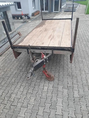 Traktoranhänger (Rückenanhänger)