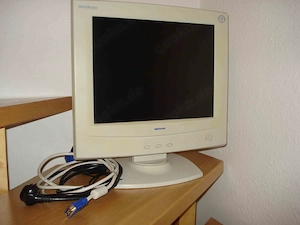 Monitor Medion MD9383