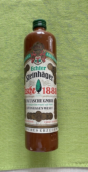 1 Flasche Echter Steinhäger " Tasche ", 0,7 Liter, 38 %