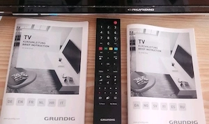 Zubehör: Fernbedienung + Anleitung Für Grundig 32 GHB 5740 BK HD LED Fernseher