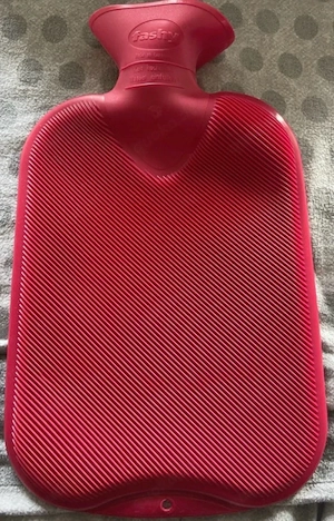 Wärmflasche ohne Bezug