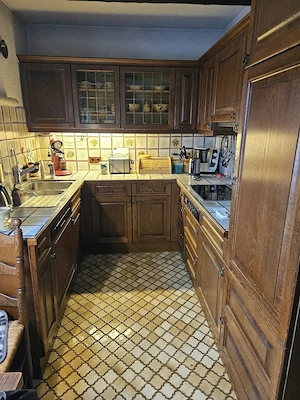 Küche inklusive Elektrogeräten