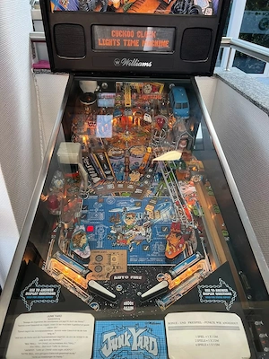 Williams Electronic Games Inc., Flipper Junk Yard Flipperautomat
