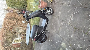 Blu:s stalker XT2000_0001 Electro Roller 45 km h. Gesamt Zurückgelegte ca.2995.Km. 