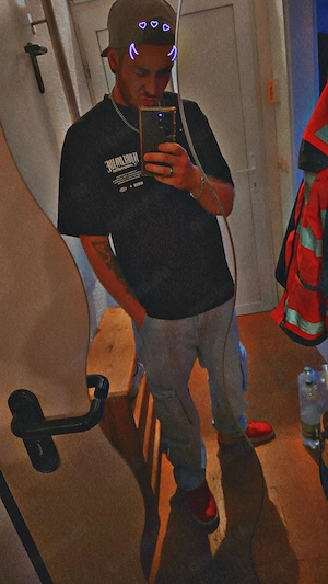 Content Creatorin mit exklusiven Inhalten   jetzt entdecken