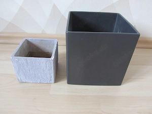 2 Blumenvasen und 2 quadratische Blumentöpfe Bild 2