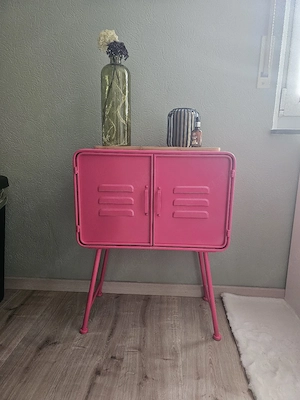 Metall Schrank Pink 