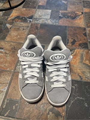 Adidas Sneaker Orginal    Grau Weiß   Größe 39