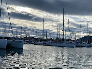 Ayuslomi Massage für  Frauen 