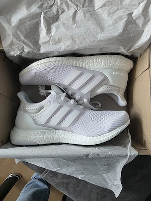 Adidas Ultra Boost weiß  - gr.40 - Neu & ungetragen im Karton 