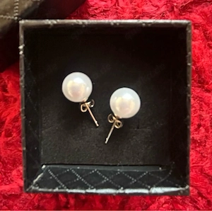 Elegante Perlenohrstecker aus S925 Silber, neu