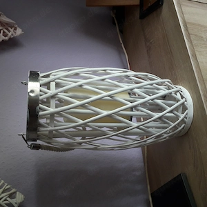 Windlicht Laterne weiss, Weidengeflecht mit Kerzeneinsatz 