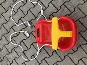 Kinderschaukel aus Kunststoff