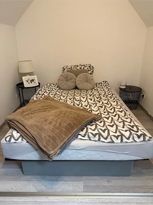 Wasserbett 200x140cm mit Stauraum - kaum genutzt