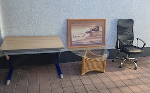 Kostenlos abzugeben.