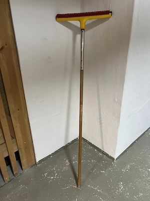 WOLF Garten multistar Bodenabzieher Gummiwischer Bürste mit Stiel