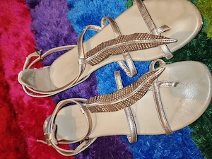    Graceland Sandalen   Silver-Metallic   Intensiv Getragen & Verspielt   