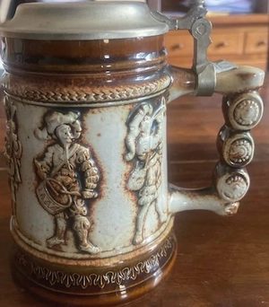 Bierkrug mit Motiv  Bild 5
