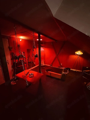 Spielzimmer   Stundenzimmer   Location   Fesseln