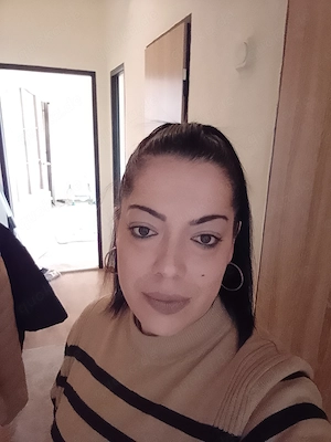 Hledám otroka kter  m  uspokoji