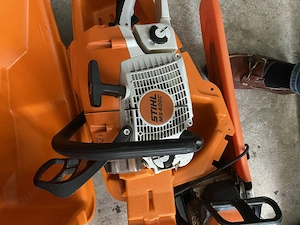 Neuwertige Motorsäge 