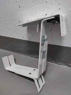 Neue Geli Blumenkastenhalter in weiß