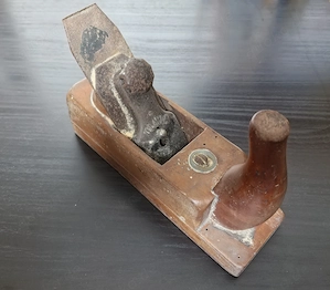 Alter ULMIA Putzhobel 22x7cm Planebene und 48mm Schnittbreite 