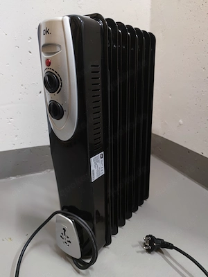 Radiator Heizkörper in schwarz