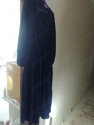 Bodenlanges Damenkleid 
