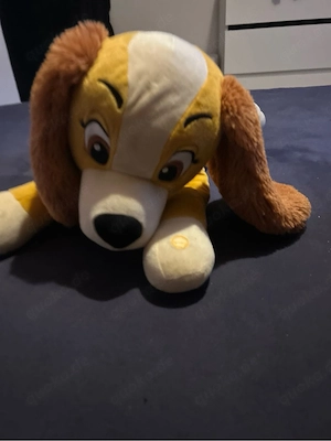 sehr viele kuscheltiere