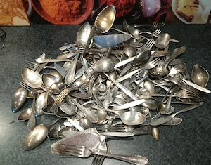 Alt Besteck,gepunzt 90er Silber ohne Messer,142 Teile, 6,2 kg