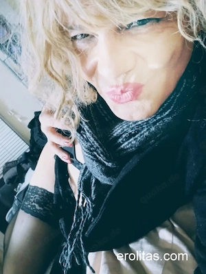 Trans Nina Massage mit Happyend