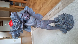 Gartenfigur Elfenjunge oder auch für drinnen als Kerzenhalter 