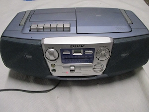 Sony Boom Box ....cd Radio Kassette + JBL Bluetooth Box