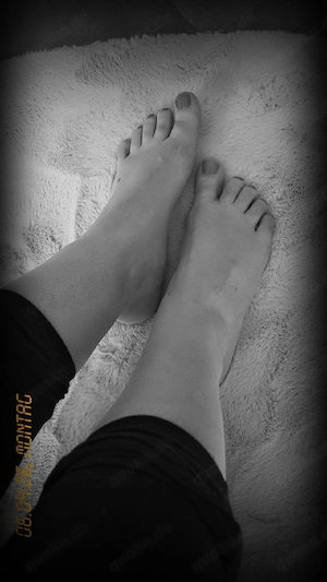 getragene Socken, Fußbilder