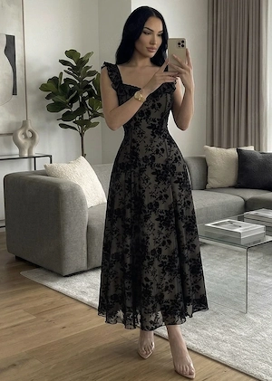 Elegantes schwarzes kleid