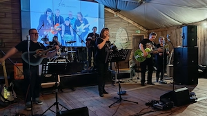Schlagzeuger:in für "good old Rock'n Roll gesucht Bild 2