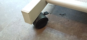 PC Computer Tisch Metall in Farbe Krem   Weiß? Bild 5