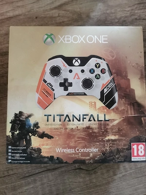 Xbox one controller titanfall edition(Defekt) + Zubehör 