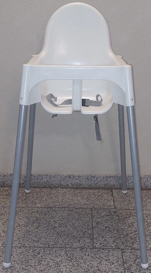 Kinderhochstuhl mit Sitzgurt