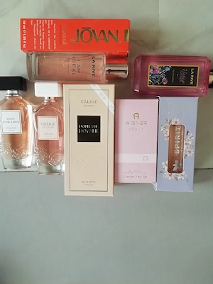 Diverse Parfüms 