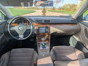 VW Passat 3.2 Highline 4Motion  Bild 2